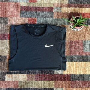 Nike Pro Men’s Sleeveless Top